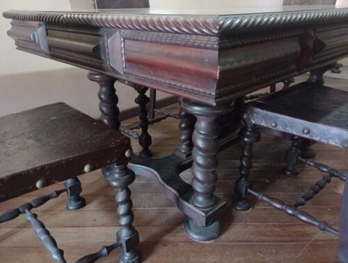 Vendo conj. mesa, buffet e cristaleira