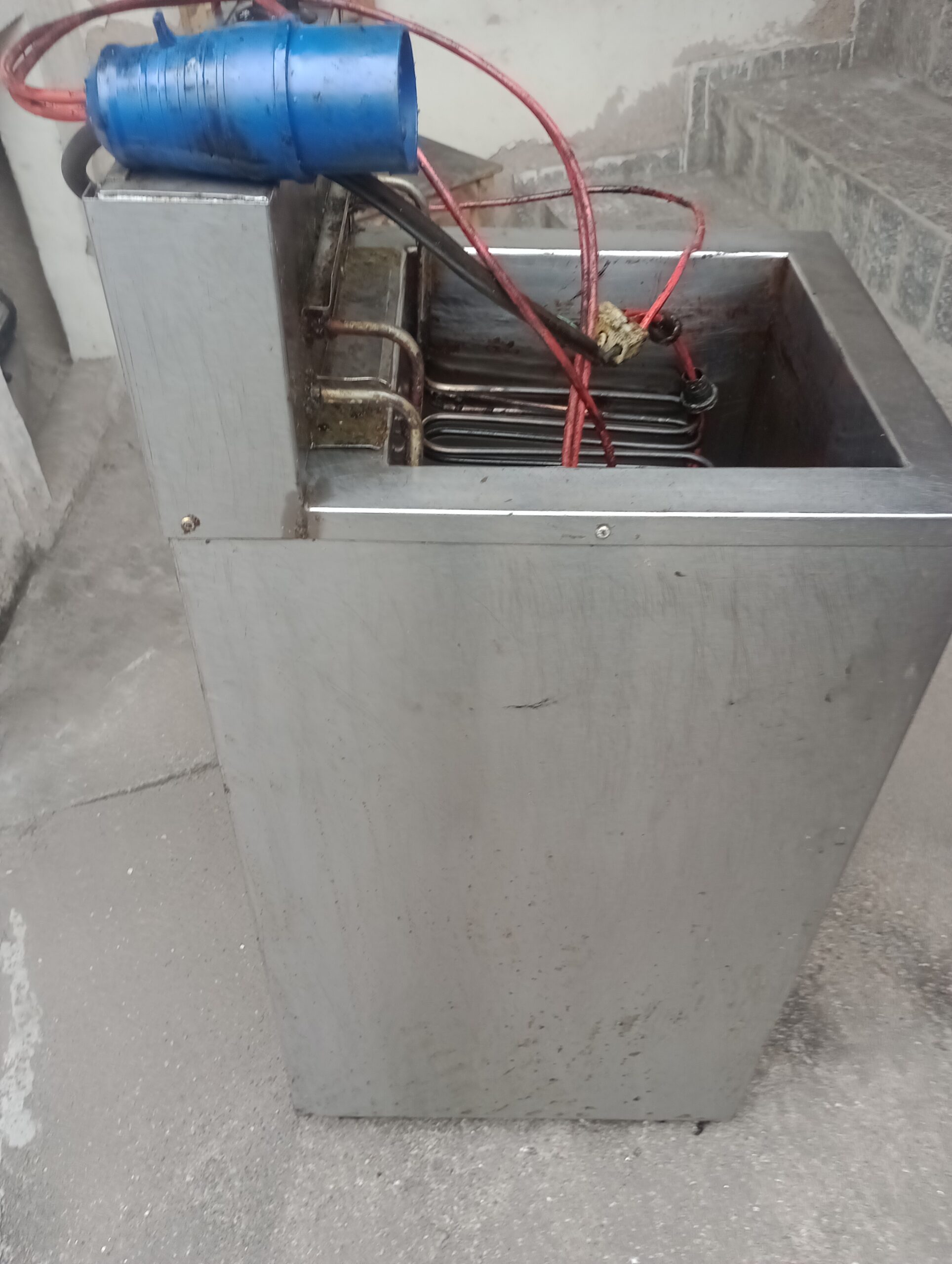 Fritadeira elétrica óleo água 26lt