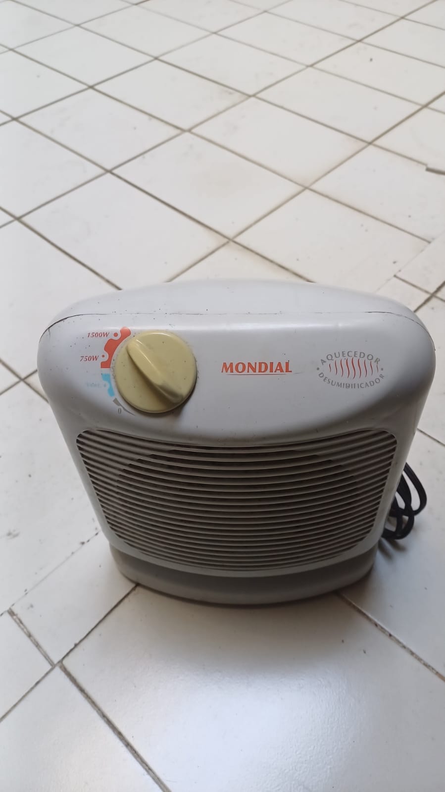 Vendo um aquecedor elétrico