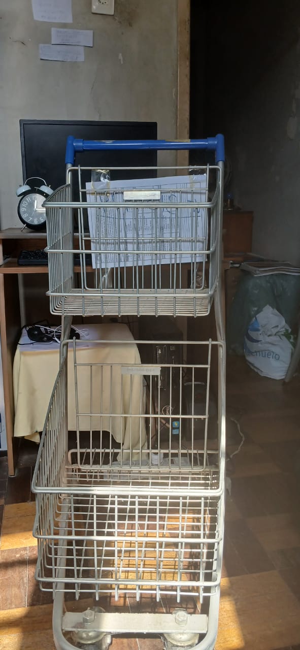 Vendo carrinho de supermercado