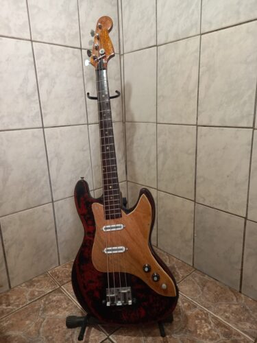 Baixo Giannini Escala Curta ano 70