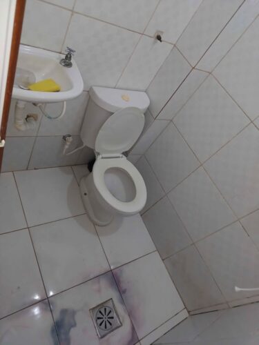 Vendo quarto e sala em Copoacabana