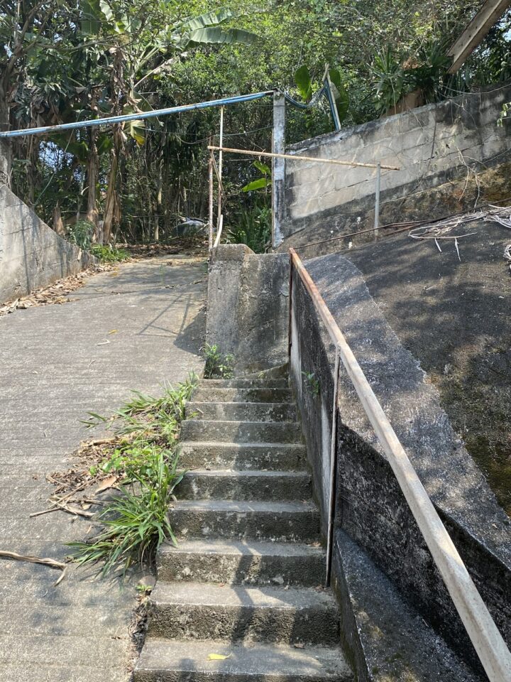 Excelente terreno com casas