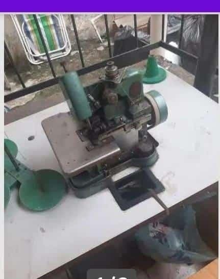 Máquina overloque