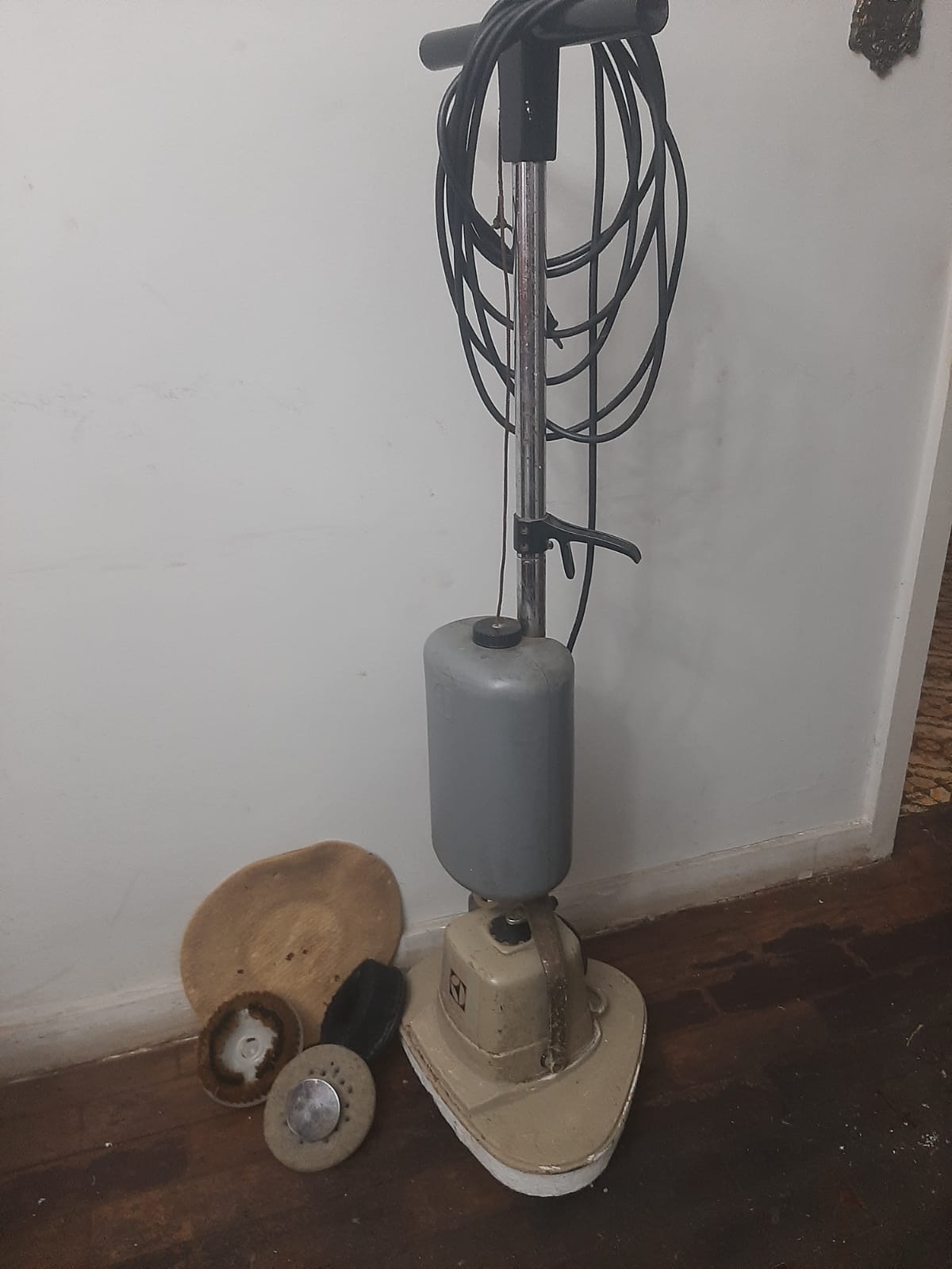 Enceradeira Electrolux