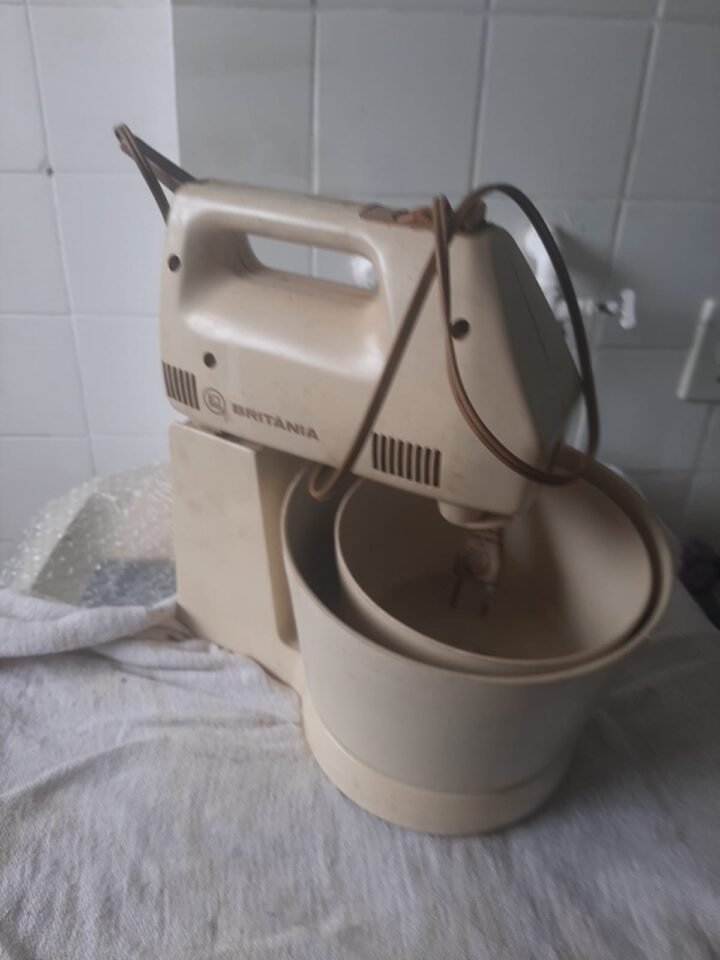 Batedeira elétrica Britânia