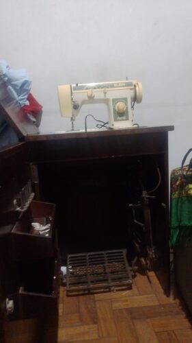 Máquina de costura vendo