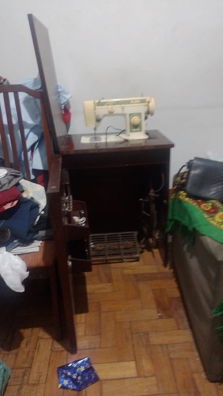Máquina de costura vendo