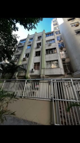 Vendo apartamento em Copacabana
