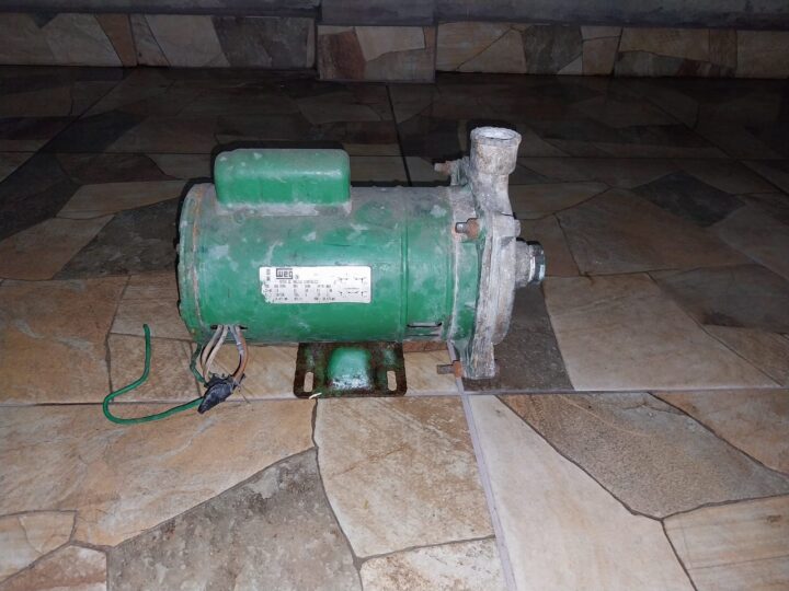 Bomba de água 1CV