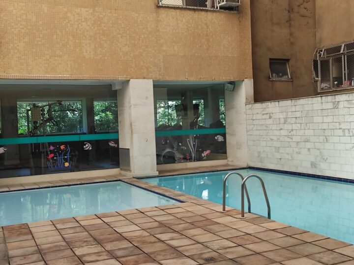 Humaitá vendo apartamento 2  quartos