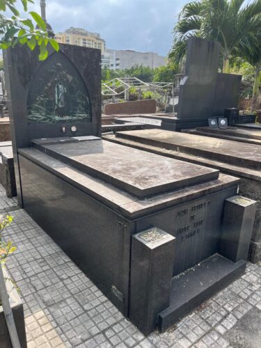 Vendo jazigo perpétuo São João Batista