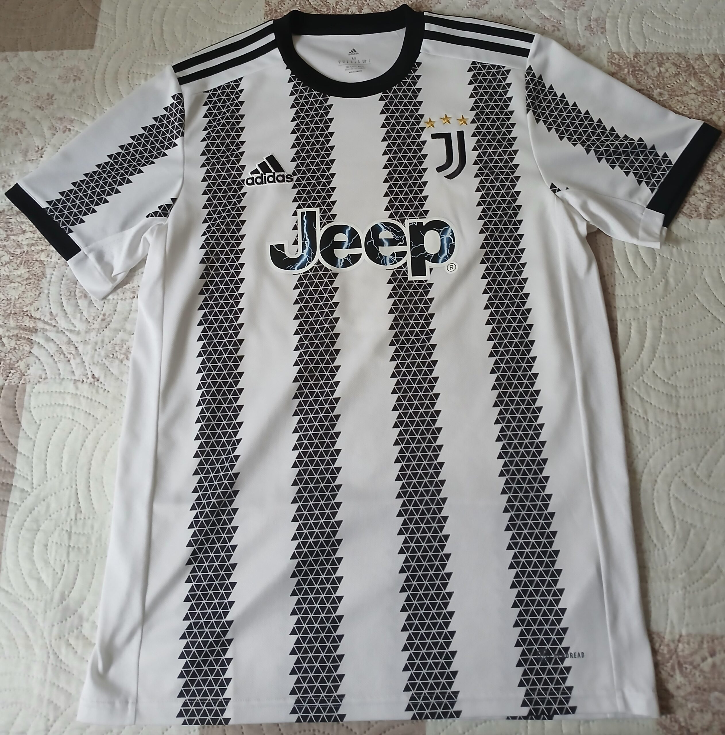 Camisa Oficial Juventus 2022/2023