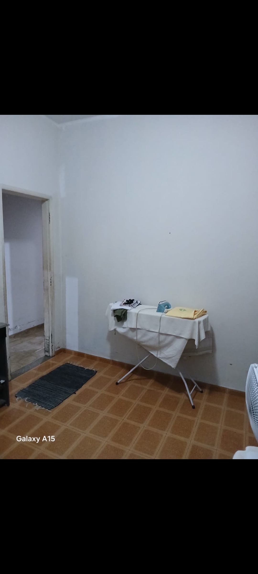 Vendo terreno centro de japeri com 4 cas