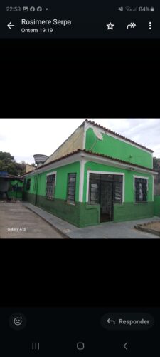 Vendo terreno centro de japeri com 4 cas