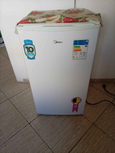 Frigobar Midea