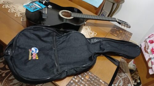 Vendo violão pouco usada