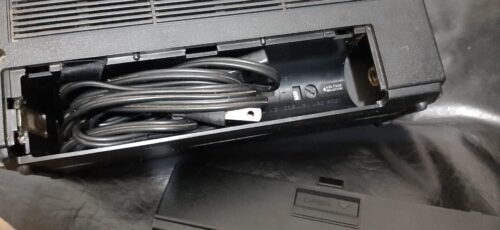 RÁDIO ANTIGO SANYO 8600 VENDO